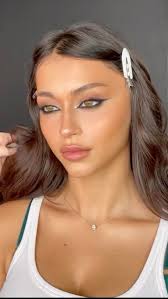 mia bernard ;) (miaabernard)