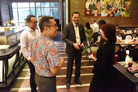 Majlis perwakilan mahasiswa (mpm) or in english the student representative council (src) looks after the welfare of all students in universiti tun abdul razak alor setar and organises various types of activities in. Majlis Berbuka Puasa Sme Bank Bersama Media Sme Bank