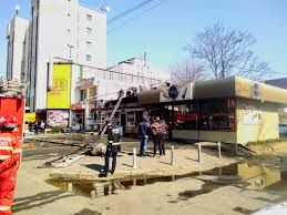 Pui pe jar craiova a aparut din dorinta de a satisface pofta de gratar. Pui La Jar A Ars Din Temelii De Maine Locatarii Din ZonÄ Vor Putea Sta Din Nou Cu Ferestrele Deschise Video Alternativa Jurnalism FÄrÄ Mogul