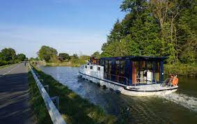 Achat, vente de péniche / bateau habitation sur youboat fr, le site spécialiste des annonces de vente de bateau occasion et neuf. Canalous Une Peniche Electrique Avec Motorisation Fischer Panda