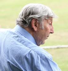 Ronnie (two buckets) Gaskell one of the original club members passed away  today! He introduced myself into the club and was the reason why John  Hamilton and long john are warburtons speacalists!