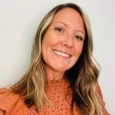 Janna Nelson's Instagram, Twitter & Facebook