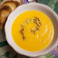 Clicca mi piace alla mia pagina facebook cliccando qui e non perderai nessuna ricetta. Crema Di Zucca Patate E Porro Croccante E Quasi Magia In Cucina