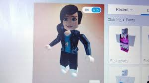 Looks Para La Gente Sin Robux Chicas Roblox Amino En Espanol Amino Robux was introduced on may 14, 2007 as a replacement of roblox points. looks para la gente sin robux chicas