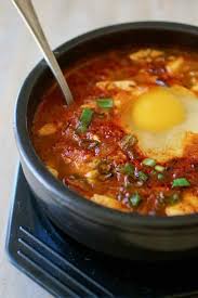 Sundubu Jjigae Traditional Korean Recipe 196 Flavors En 2020 Cuisine Coreenne Cuisine Asiatique Recettes De Cuisine