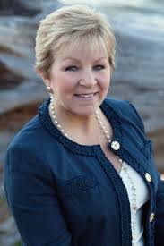 Debbie Snodgrass's Instagram, Twitter & Facebook