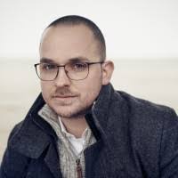 Robert Herzberger's Instagram, Twitter & Facebook