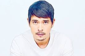 Jake Cuenca: My mom is my secret weapon