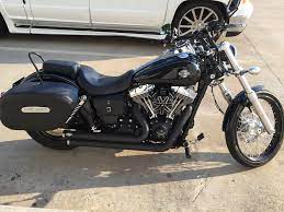 Dyna Wide Glide With A Leather Bag Over Battery Cover Nicccce Dyna Wide Glide Dyna Bike