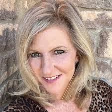 Debra Pumphrey's Instagram, Twitter & Facebook