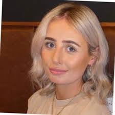 Jessica Beech's Instagram, Twitter & Facebook