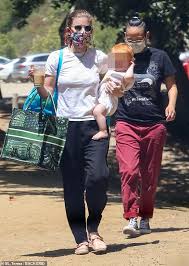 David genat has certainly been playing a strategic game on survivor: Kate Mara Hauls Around A Full Bag For A Trip To The Park With Her 13 Month Old Daughter And A Friend Readsector