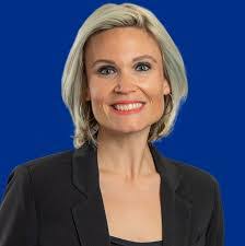 Leigh Stone's Instagram, Twitter & Facebook