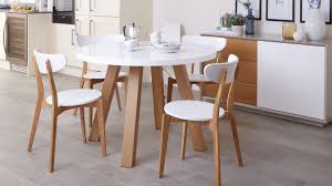 White Gloss And Oak 4 Seater Dining Set Round Dining Table White Round Kitchen Table Kitchen Table Settings Round Kitchen Table
