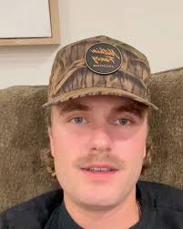 Presale tomorrow at 10AM LOCAL TIME code: MOONSHINES, VIP is limited to the  first 50 people per venue. , SEE U SOON 🖤