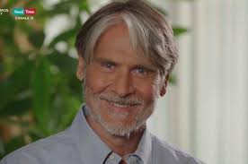 Chi è Massimiliano Pace, il primo The Golden Bachelor italiano del  programma in onda su Real Time