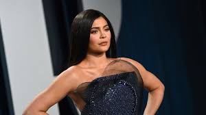 Short hair styles synthetic lace front wigs black bob hair beauty short black hairstyles kylie jenner makeup bob styles kylie kylie jenner hair. Kylie Jenner S Short Red Hair Is A Welcome Surprise Stylecaster