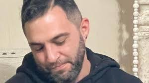 Eric Gonzales's Instagram, Twitter & Facebook