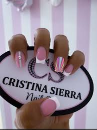 Entdecke rezepte, einrichtungsideen, stilinterpretationen und andere ideen zum ausprobieren. Acrilicas Manicura De Unas Manicura Para Unas Cortas Unas Deciradas