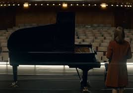 The introduction is the most appealing way of how to start a movie review, and contains a movie review structure can also have a recommendation. Review Lara Cineuropa
