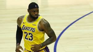 In 2012, usa today called nippert stadium the best football venue in what was then the big east conference. Basketballer Lebron James Over Dood Kobe Bryant Kapot Van Verdriet Rtl Nieuws
