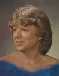 Lynn Paxson's Instagram, Twitter & Facebook