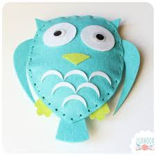 En me fixant avec ses grands yeux ronds. Hibou En Feutrine Jiji Hook