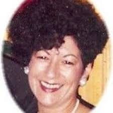 Amanda Saltmarsh's Instagram, Twitter & Facebook