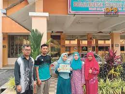 Peringkat kebangsaan 1) johan bahas ala parlimen peringkat kebangsaan (2005), & pembahas terbaik (mohd ezkandar bin abdul razak) 2) johan program anak jati negara 2008 3) johan pidato bulan kebahasaan 2008 4) naib johan pidato anugerah seri asrama terbilang 2004 5) naib johan bahas ala parlimen anugerah seri asrama terbilang peringkat kebangsaan 2009 6) johan bahas ala parlimen peringkat kebangsaan (2016) 7) menduduki tempat pertama bagi keputusan cemerlang spmseluruh smka di malaysia pada tahun 2016 8) menduduki tempat kedua bagi keputusan cemerlang spmseluruh smka di malaysia pada tahun 2017 Pelajar Cemerlang Smka Baling Ini Rai Kejayaan 10a Tanpa Ibu Bapa Kedah Gps Bestari