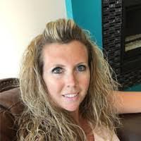 Lacey Wells's Instagram, Twitter & Facebook