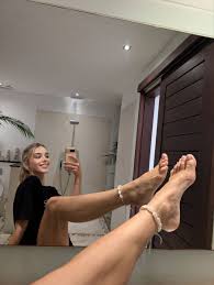 ੈ˚.⋆cherry babe⋆.˚✩ (@cherrybabex7): just saying hi, say it back?