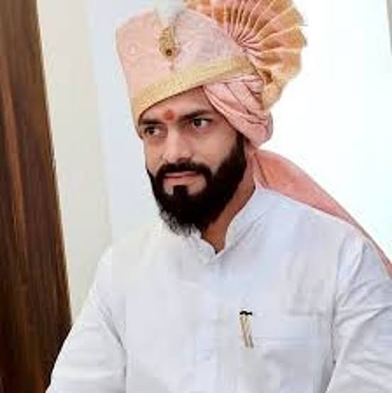 आमदारांच्या सूचनेनंतरही लिंपणगावकरांना कुकडीचे पाणी नाही; शेतकरी संतप्त, उपोषणावर ठाम