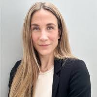 Laura Bartel's Instagram, Twitter & Facebook