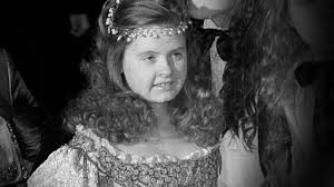 Die kelly family ist nicht nur eine band, sondern auch eine große familie. Angelo Kelly Nach Dem Tod Von Schwester Barby 45 Gib Mama Und Papa Eine Umarmung Bunte De