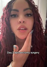 Melanie roberson (@melzmakeup)