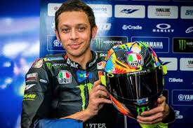 Dalam rangka memperkenalkan produk produk motor suzuki di kota surabaya suzuki ijmg indrapura. Valentino Rossi Neues Helmdesign Fur Die Motogp Wintertests 2019