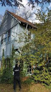 Gutter Vac Southern Highlands Is Working Hard In Burradoo Today Cleaning The Gutters Need Your Gutters Cleaned Visit Www Gutter Vac Cleaning Gutters Gutter