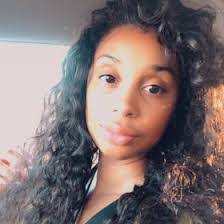 Amanda Easley's Instagram, Twitter & Facebook