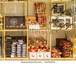 Milan April 15 2016 Various Types Of Chocolate On Golden Shelf In Venchi Cioccolato Chocolate Gelato I Italian Ice Cream Types Of Chocolate Ice Cream Shop