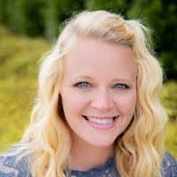 Elizabeth Willhite's Instagram, Twitter & Facebook