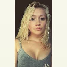 demi archer (@demiarcherx)