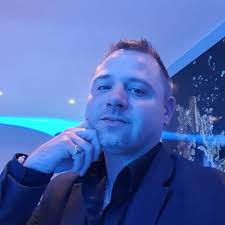 Hello! I'm 40 years old Asian woman looking for a job cleaning, irioning,  housekeeping , cat sitting, dog in area vevy Montruex, Lausanne,morges I'm,  trustworthy and friendly,and give priority to my work