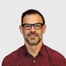 Simon Reilly's Instagram, Twitter & Facebook