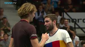 Zverev y schwartzman, por su parte, perdieron en el debut contra medvedev y djokovic, respectivamente, y necesitan hoy la victoria imperiosamente para seguir optando a semifinales. Zverev Tsonga And Schwartzman Among Winners In Austria Vienna 2017 Highlights Day 3 Youtube