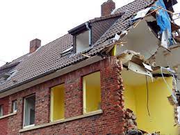Klein die nachfrage nach grundstücken ist hoch, das angebot eher mau. Die Kosten Fur Den Abriss Des Hauses Top Tipps Faustformel