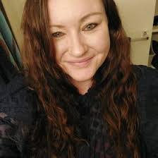 Sarah Keeler's Instagram, Twitter & Facebook