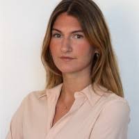 70+ perfiles de «Flora»