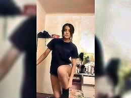 Young And Slender Indian Teen Undresses In College Video - XXXBP