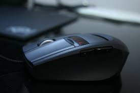 An update of a successful mouse, the g9x is still easy to recommend for all its winning features. Logitech G9x Review Musings And Ramblings