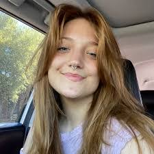 Lila Carlson's Instagram, Twitter & Facebook